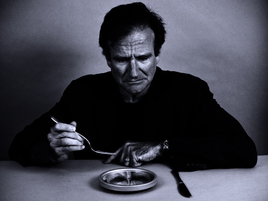 Робин Уильямс перед зеркалом обои