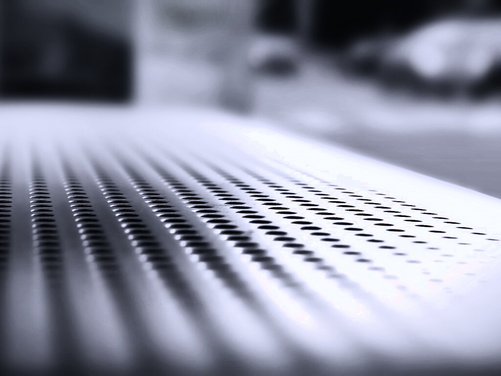 Макро фото дырчатой поверхности обои