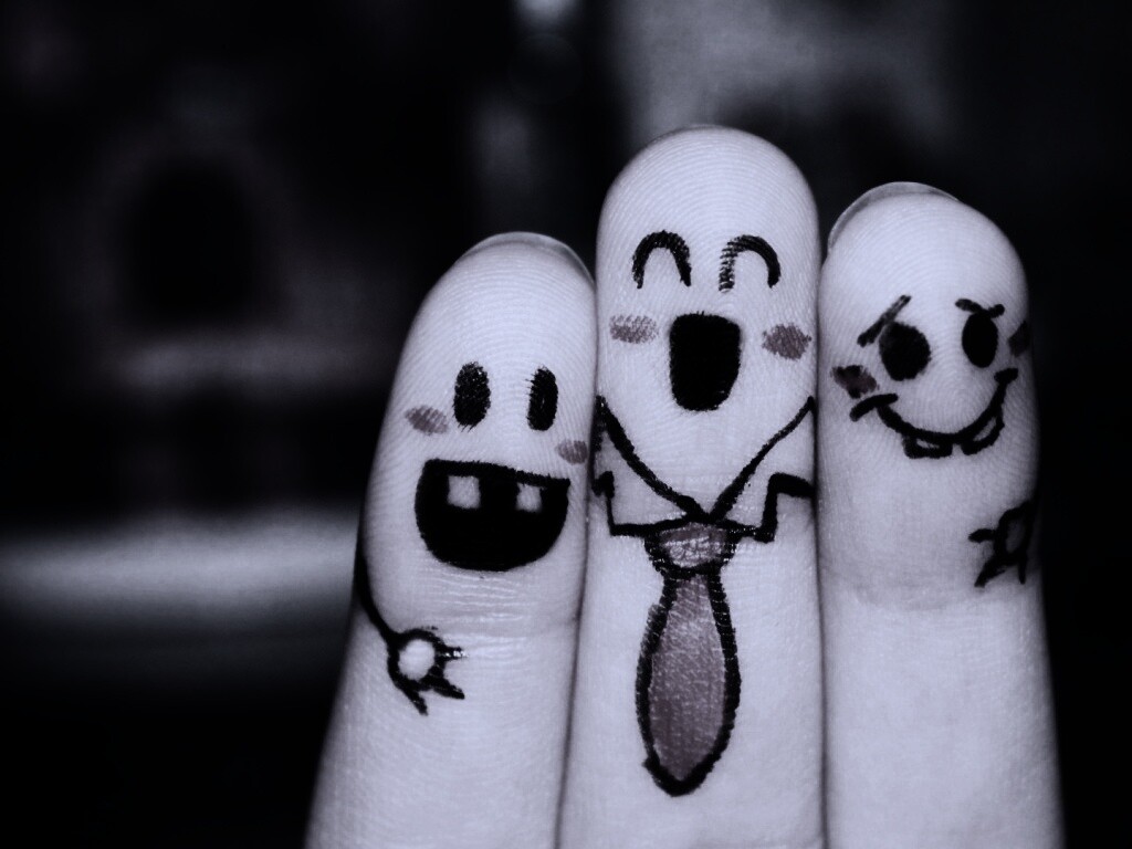 Пальцы-друзья обои