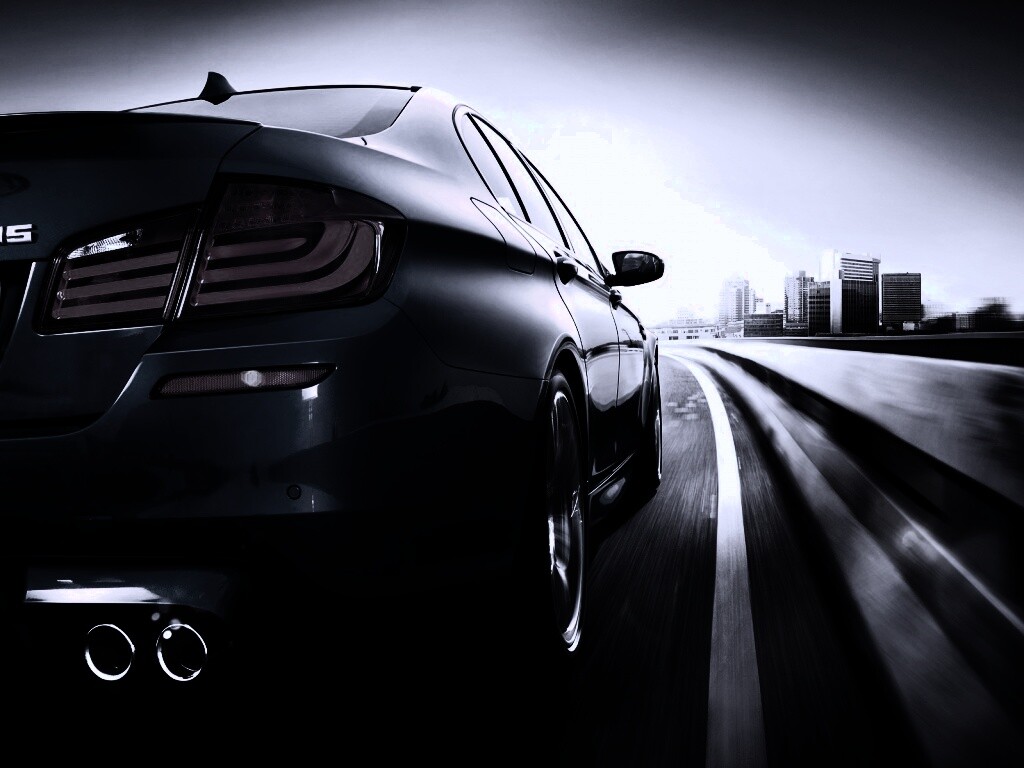 BMW F10 на повроте обои