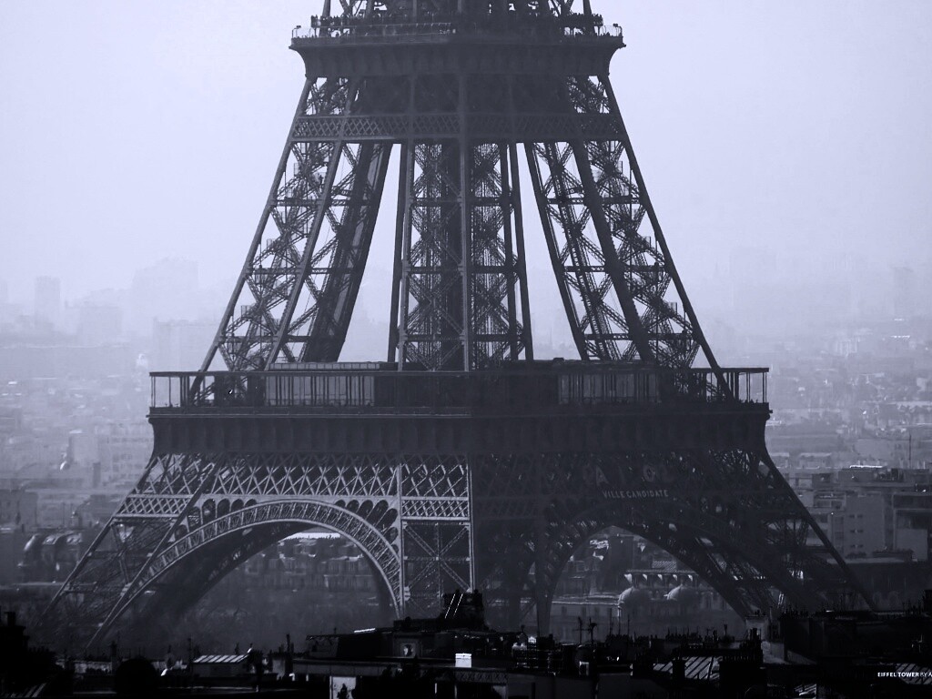Эйфелева башня в Париже обои