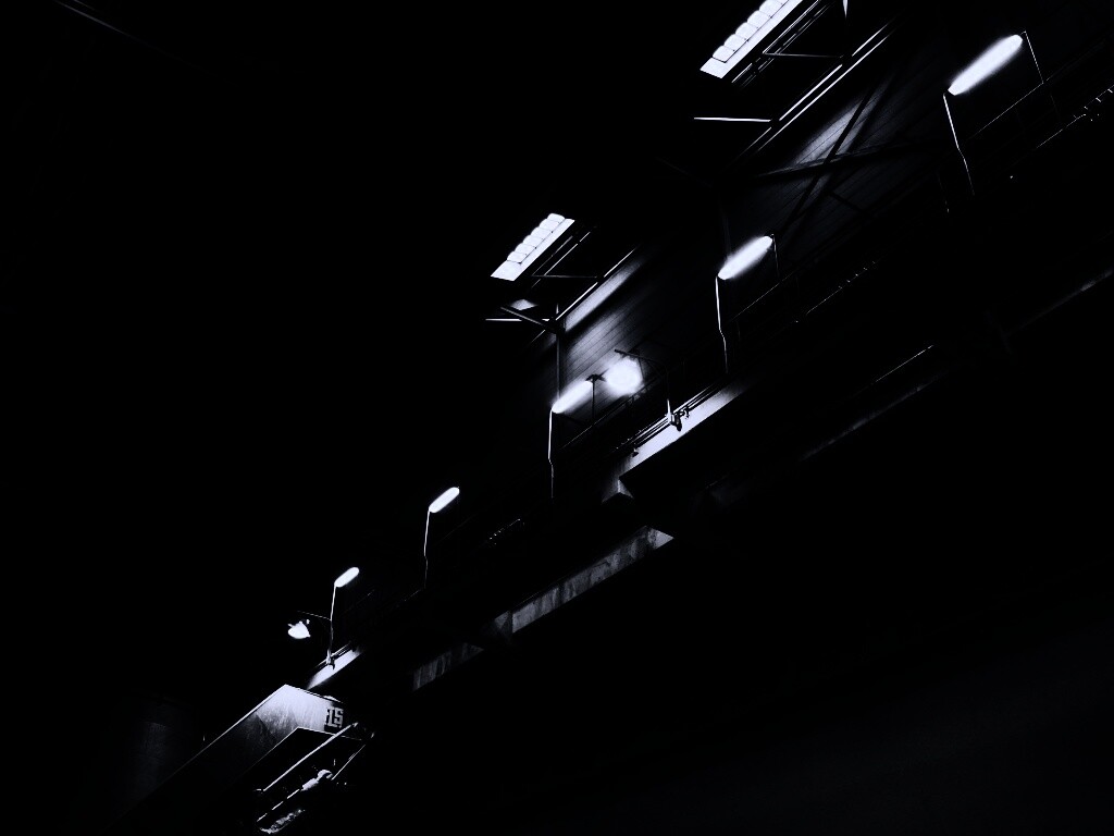 Платформа ночью обои