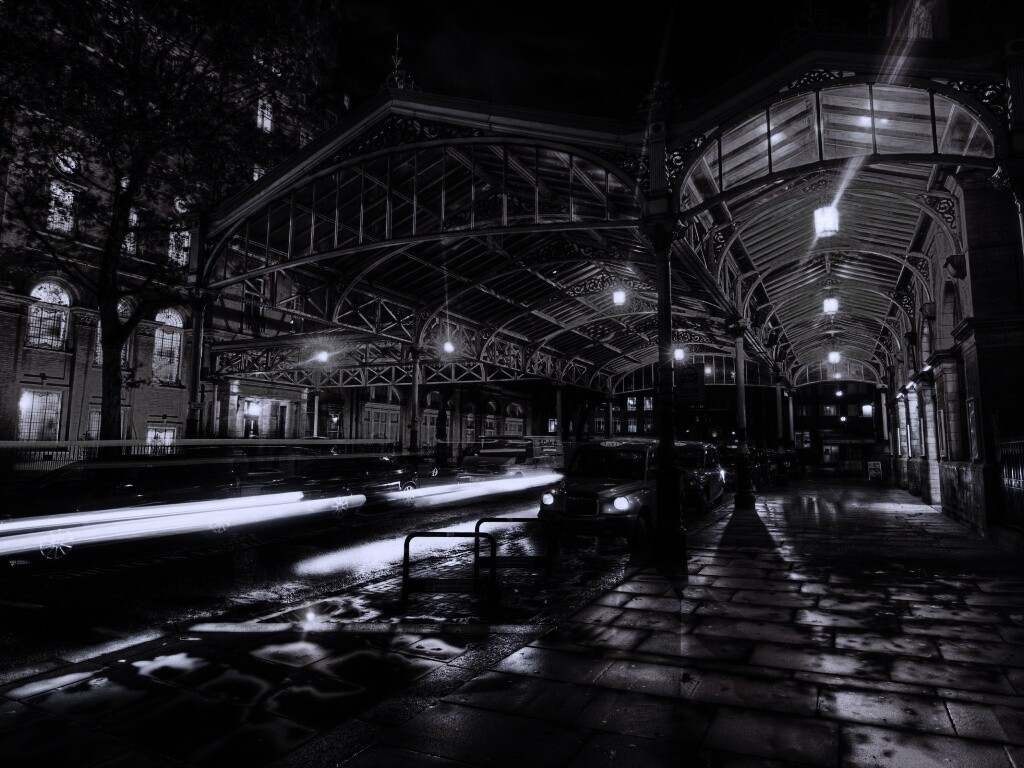 Город под фонарями обои