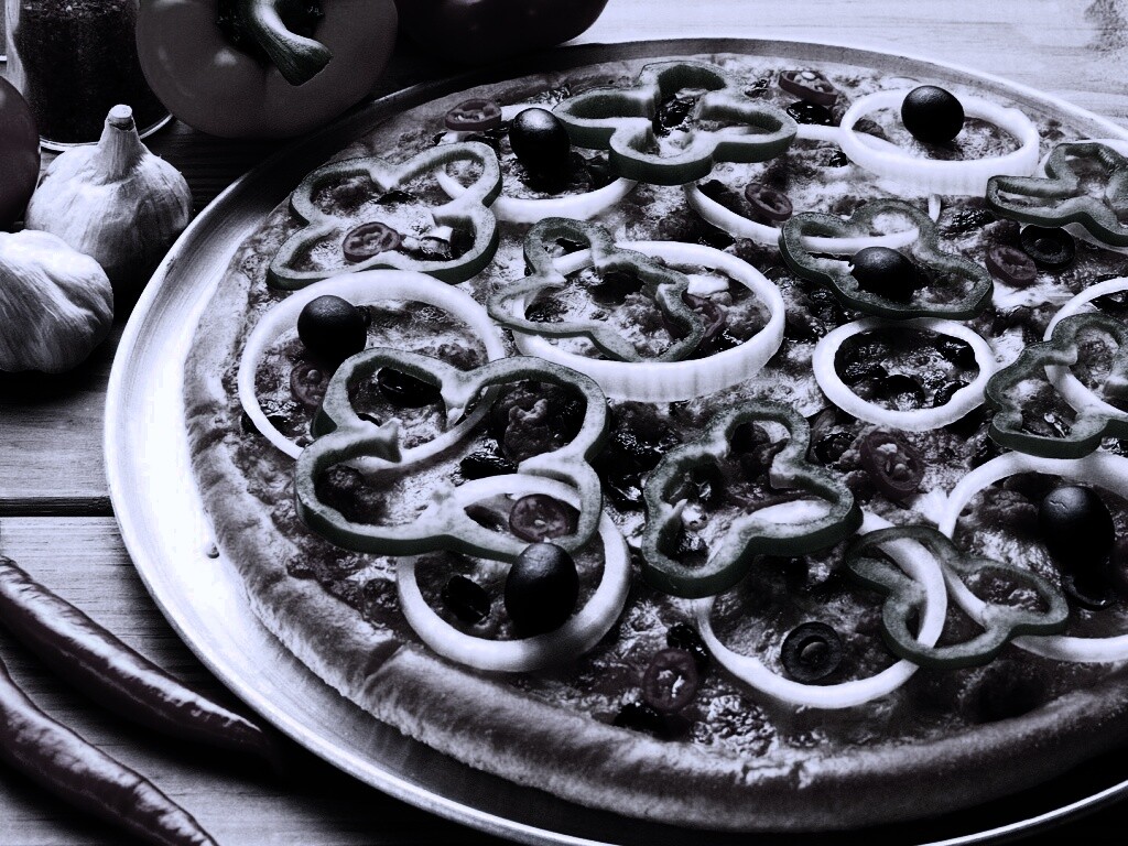 Пицца с паприкой обои