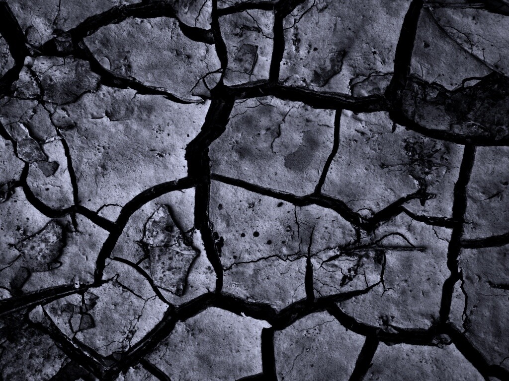 Сухая растрескавшаяся глина обои