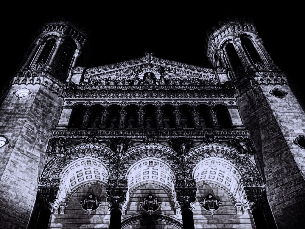 Базилика Нотр-Дам-де-Фурвьер обои