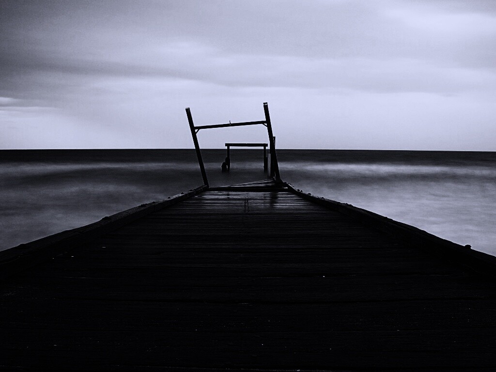 Мостки до горизонта обои