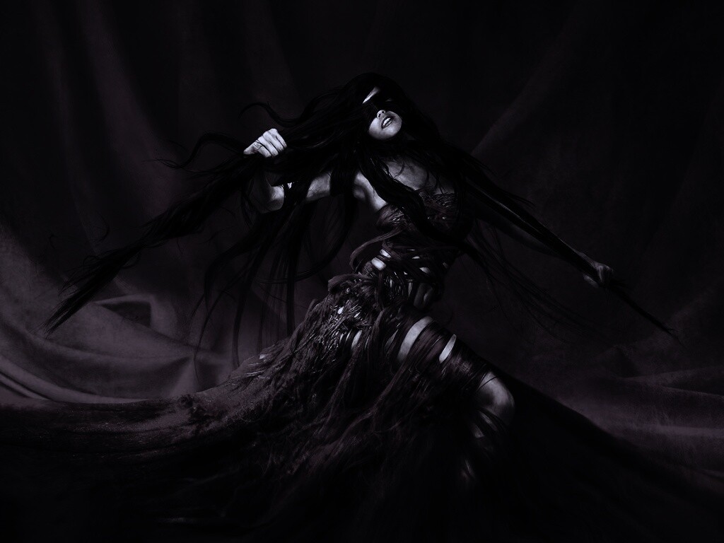 Девушка в красной мантии обои