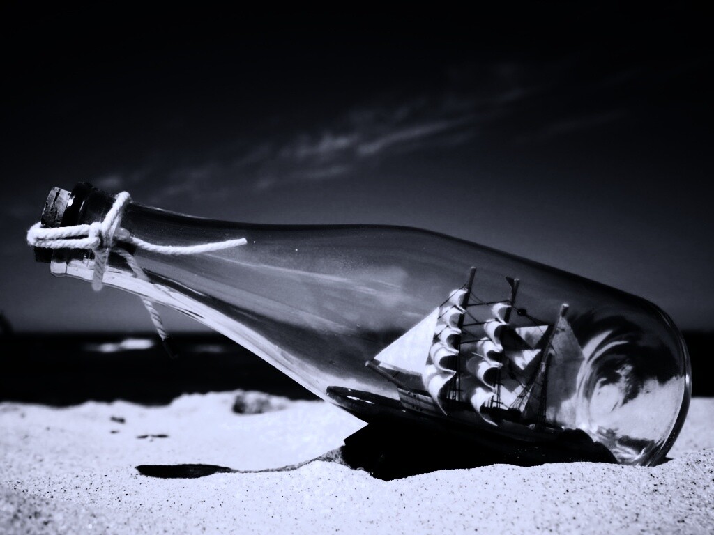 Парусник в бутылке обои