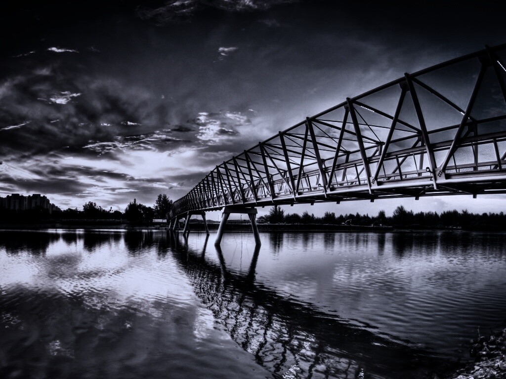 Мост через реку обои