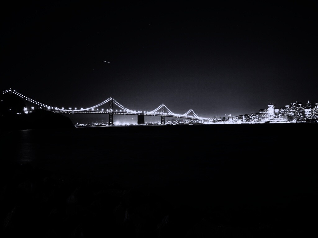 Вид на ночной мост обои