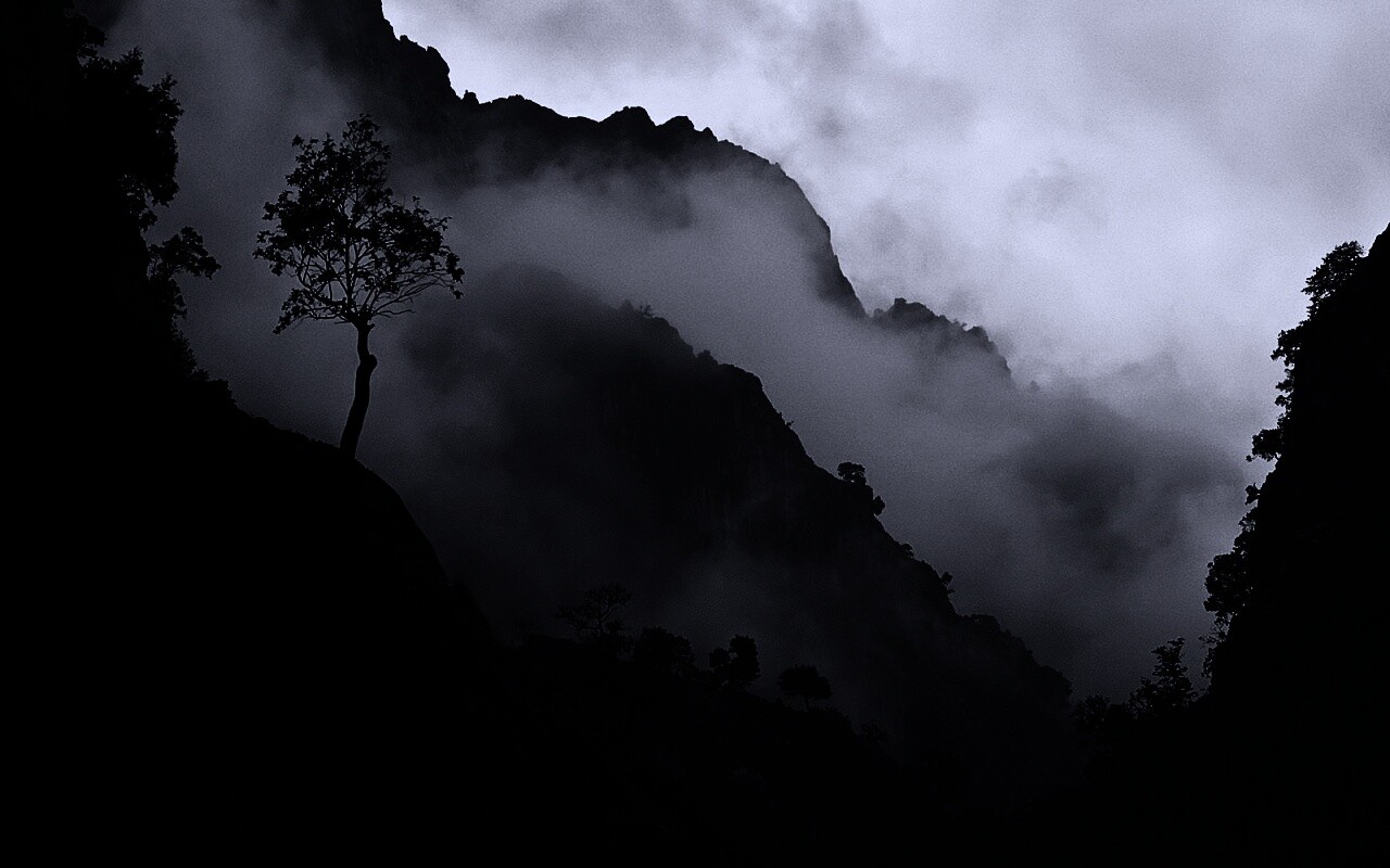 Сумерик в горах обои