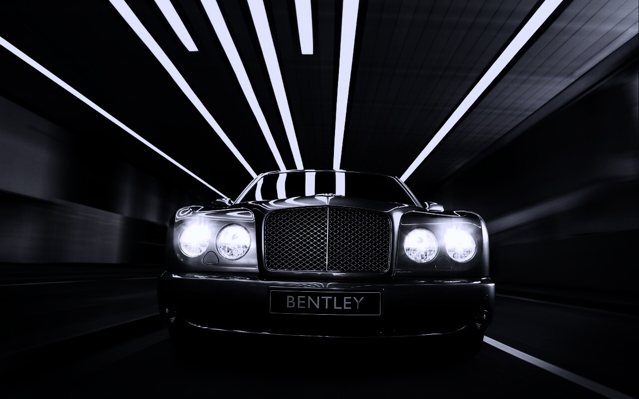 Бентли в тоннеле обои