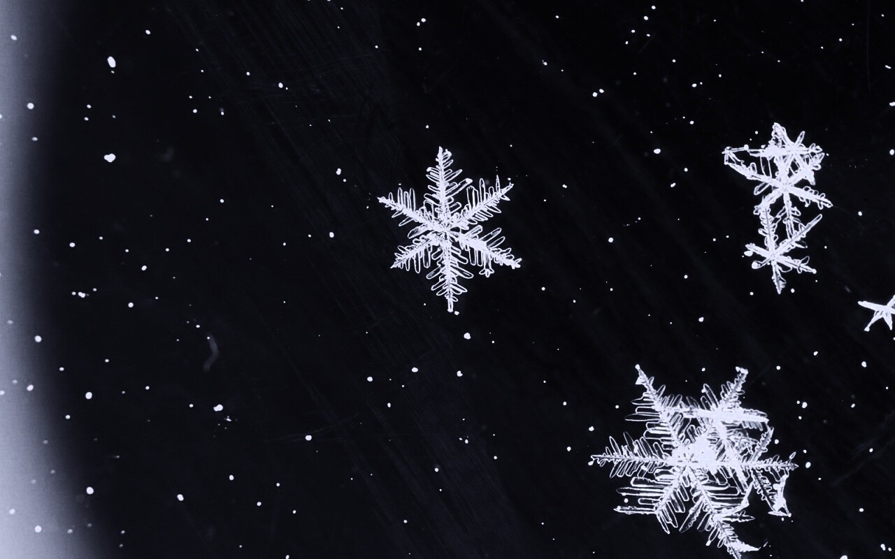 Снежинки обои