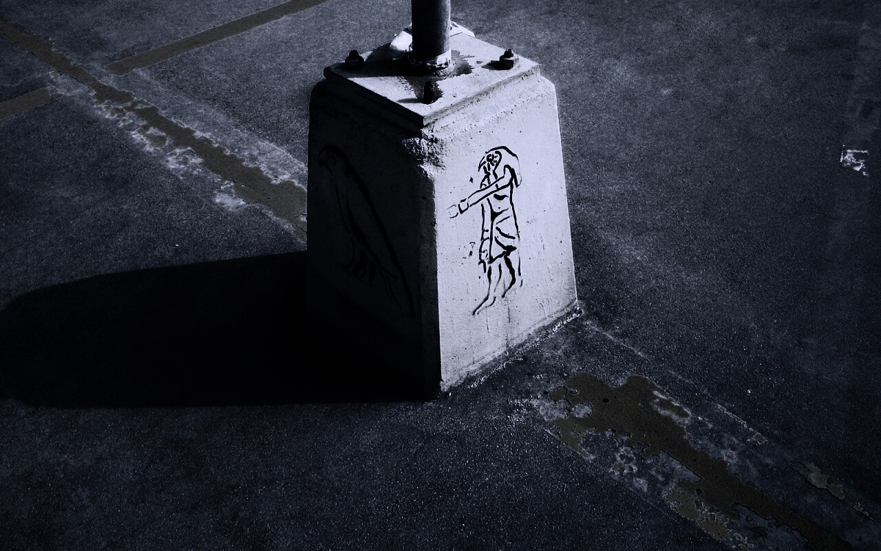 Египетские иероглифы на столбе обои