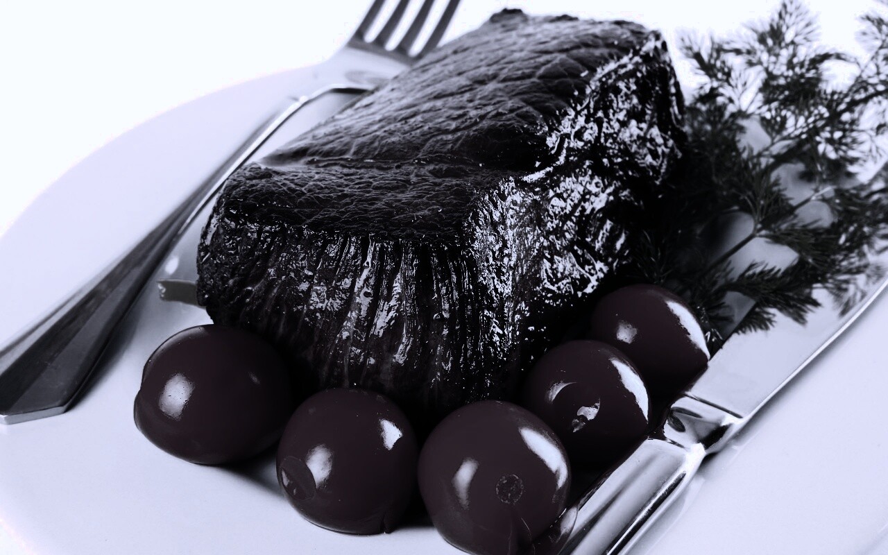 Стейк с помидорами обои