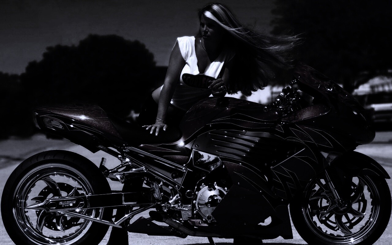 Девушка и байк обои