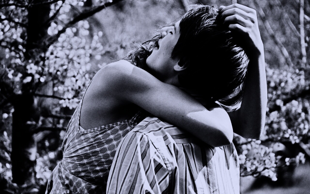 Объятия обои