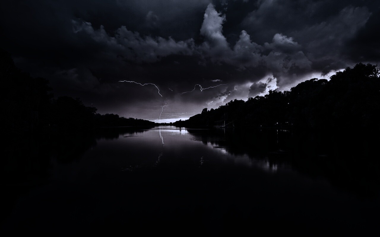 Молнии на фоне заката, стандартные обои mac обои