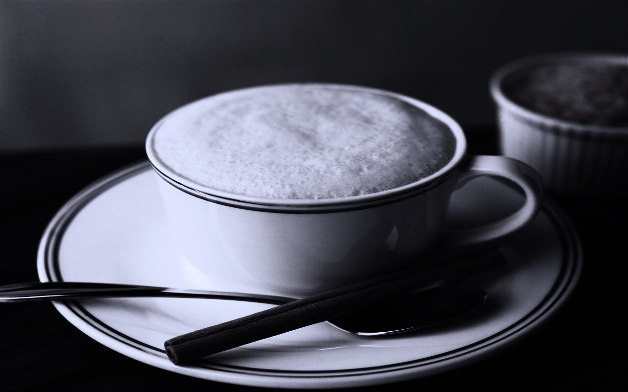 Чашечка кофе с корицей обои