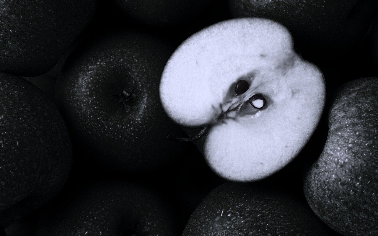 Вкусные свежие яблоки обои