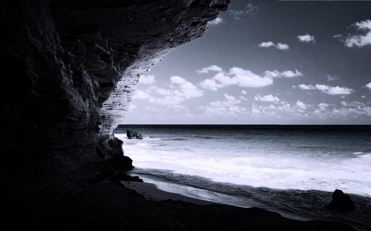 Скальный морской берег обои