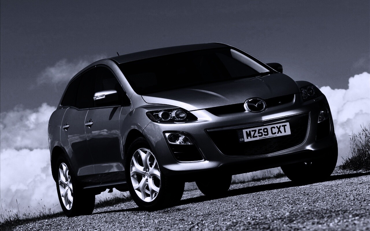Кроссовер Mazda обои