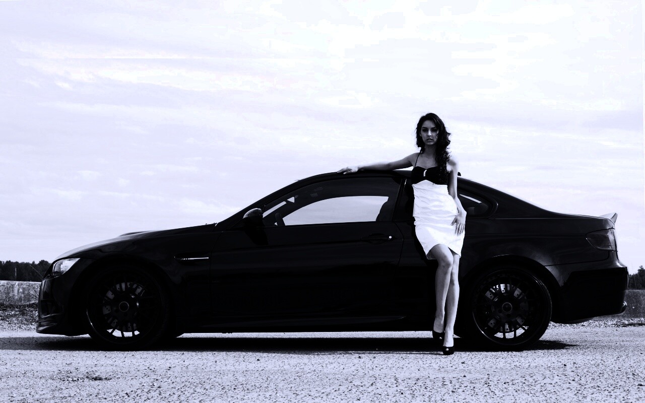 BMW и девушка обои