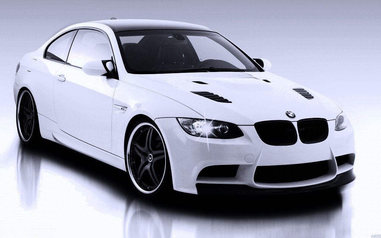 Белый БМВ обои
