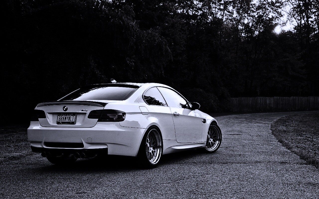 Белый BMW M3 обои