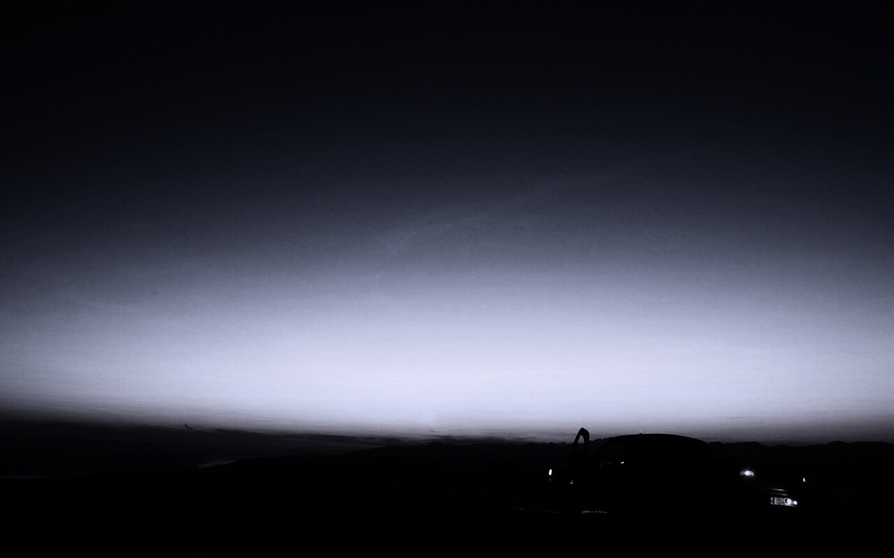 Авто на фоне заката обои