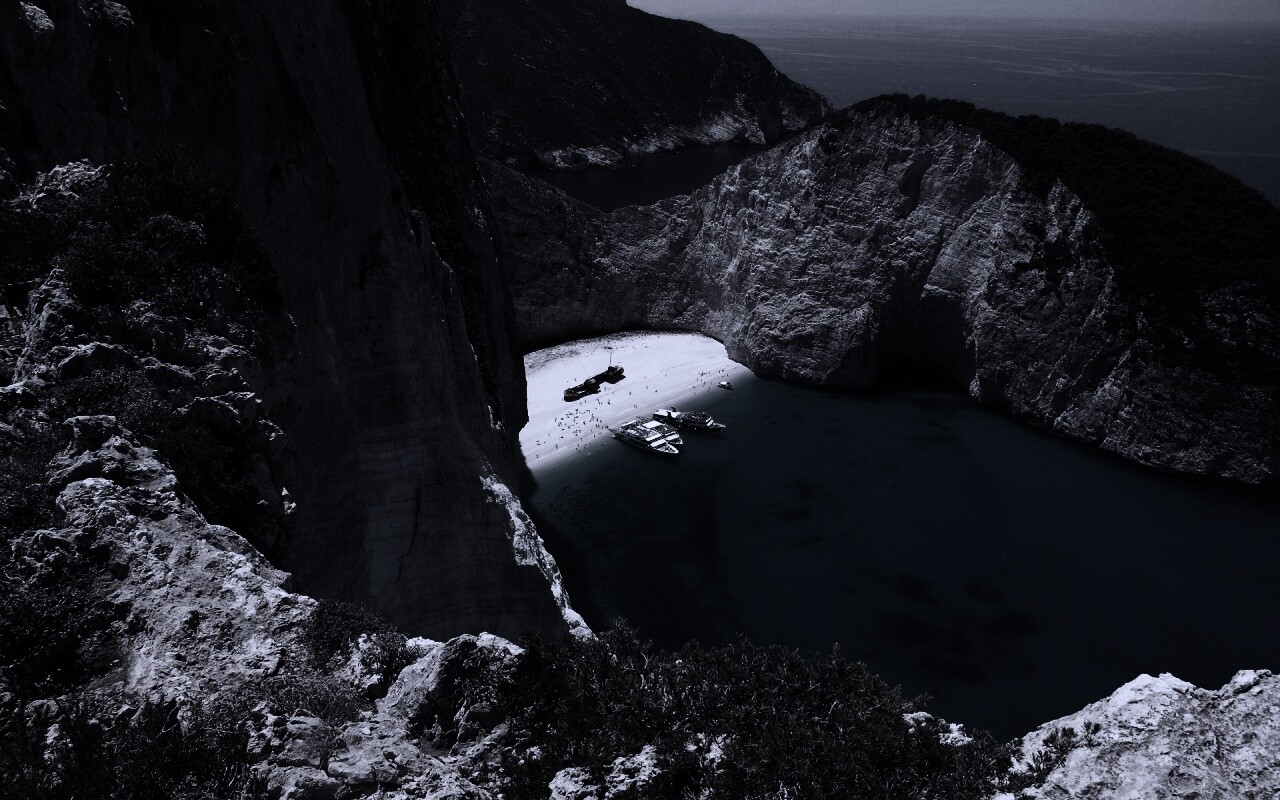 Яхты в бухте обои