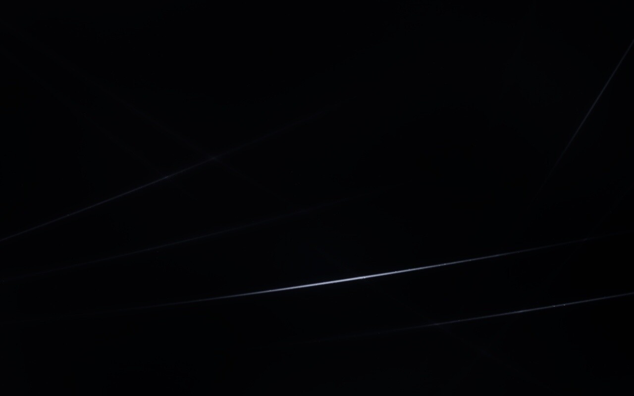 Лучи света на тёмно-синем фоне обои