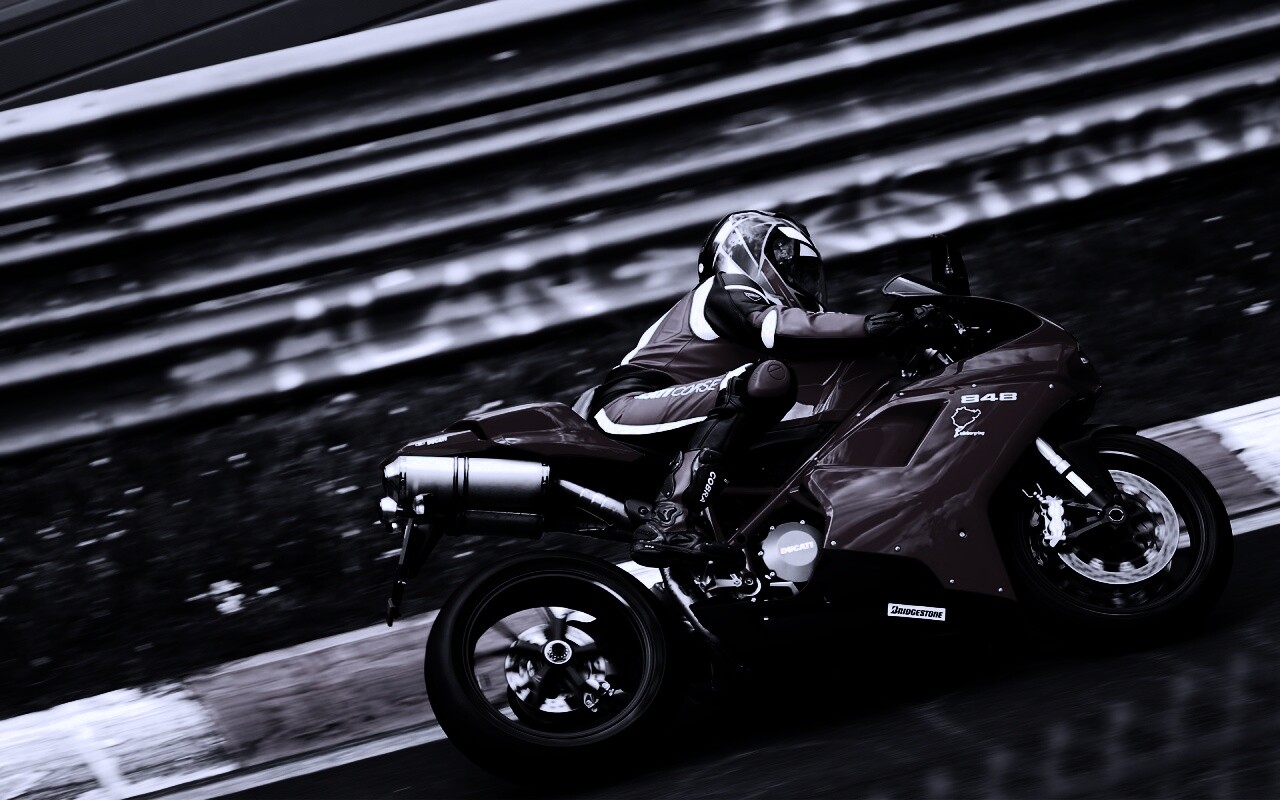 Красный мотоцикл обои