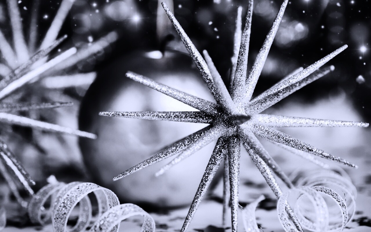 Новогодние игрушки и украшения обои