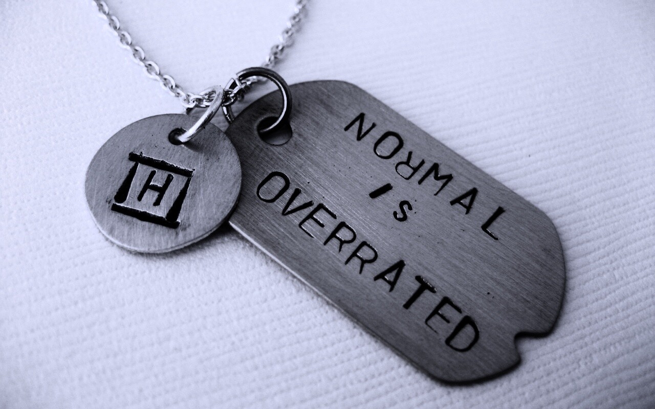 Нормальность переоценена обои