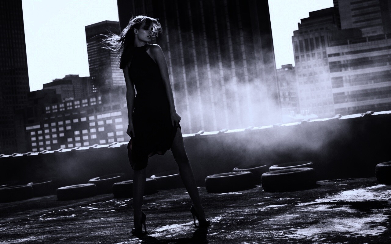 Девушка в красном обои