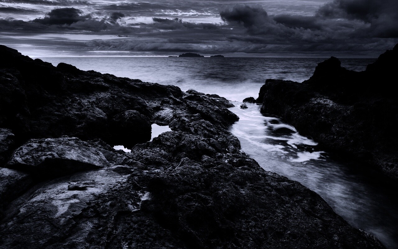 Река впадающая в море обои