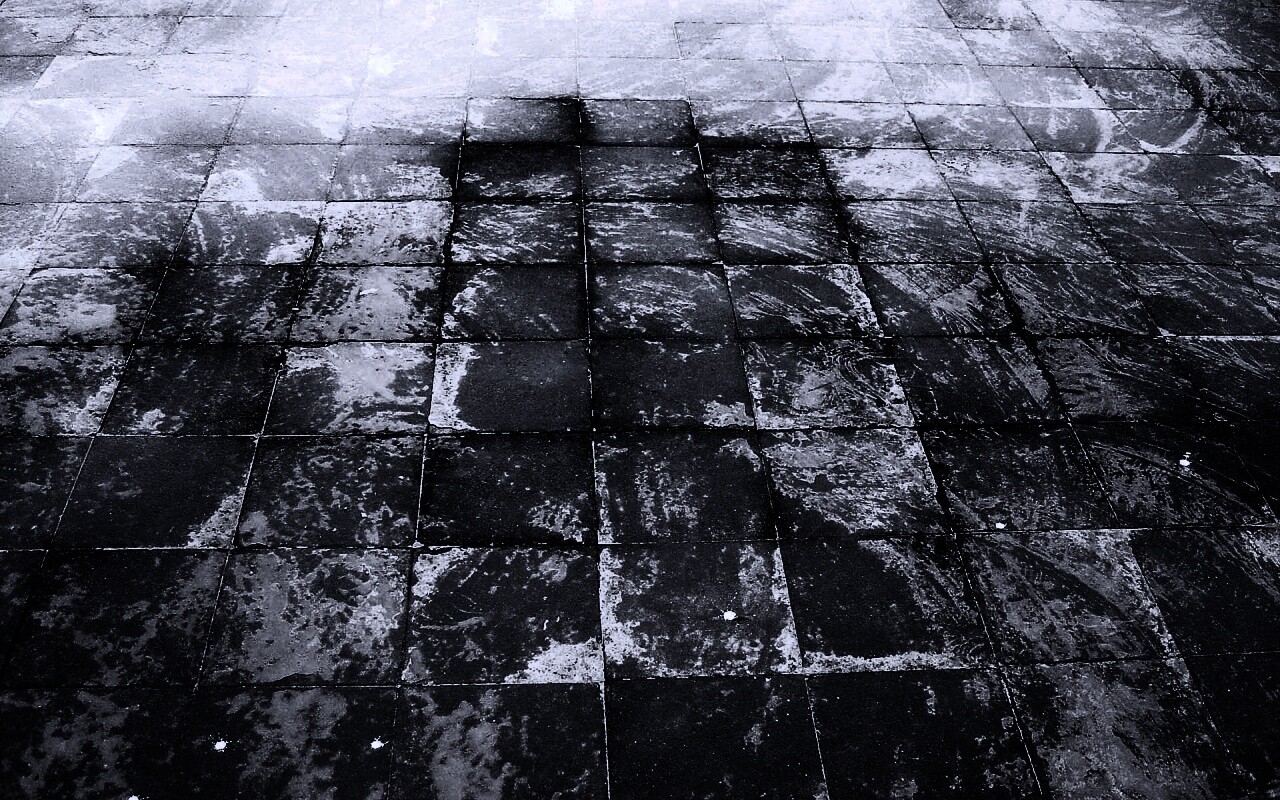 Дорога из серой плитки обои