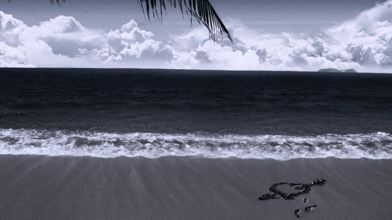 Любовь на океанском берегу обои