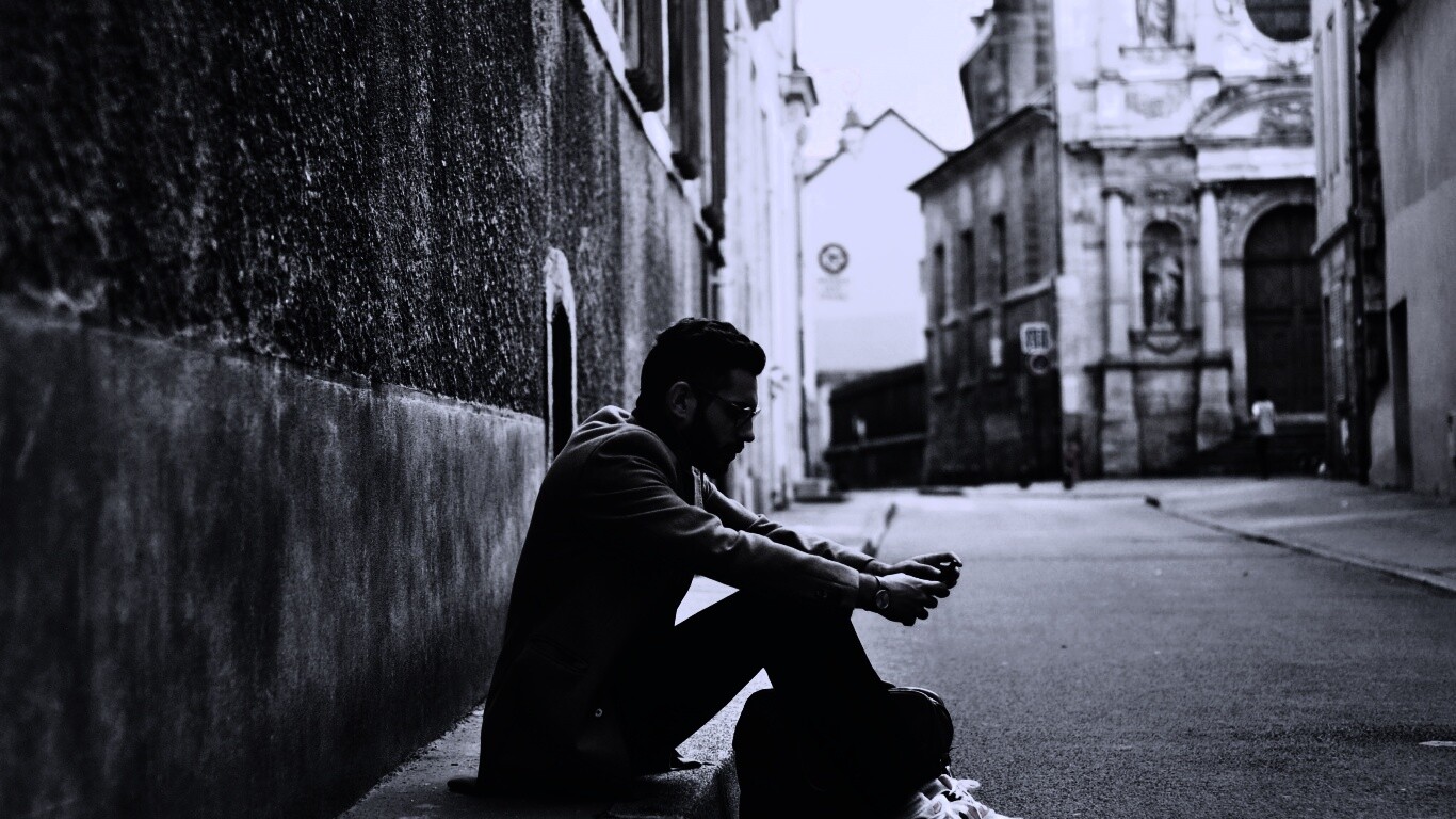 Хипстер с телефоном обои