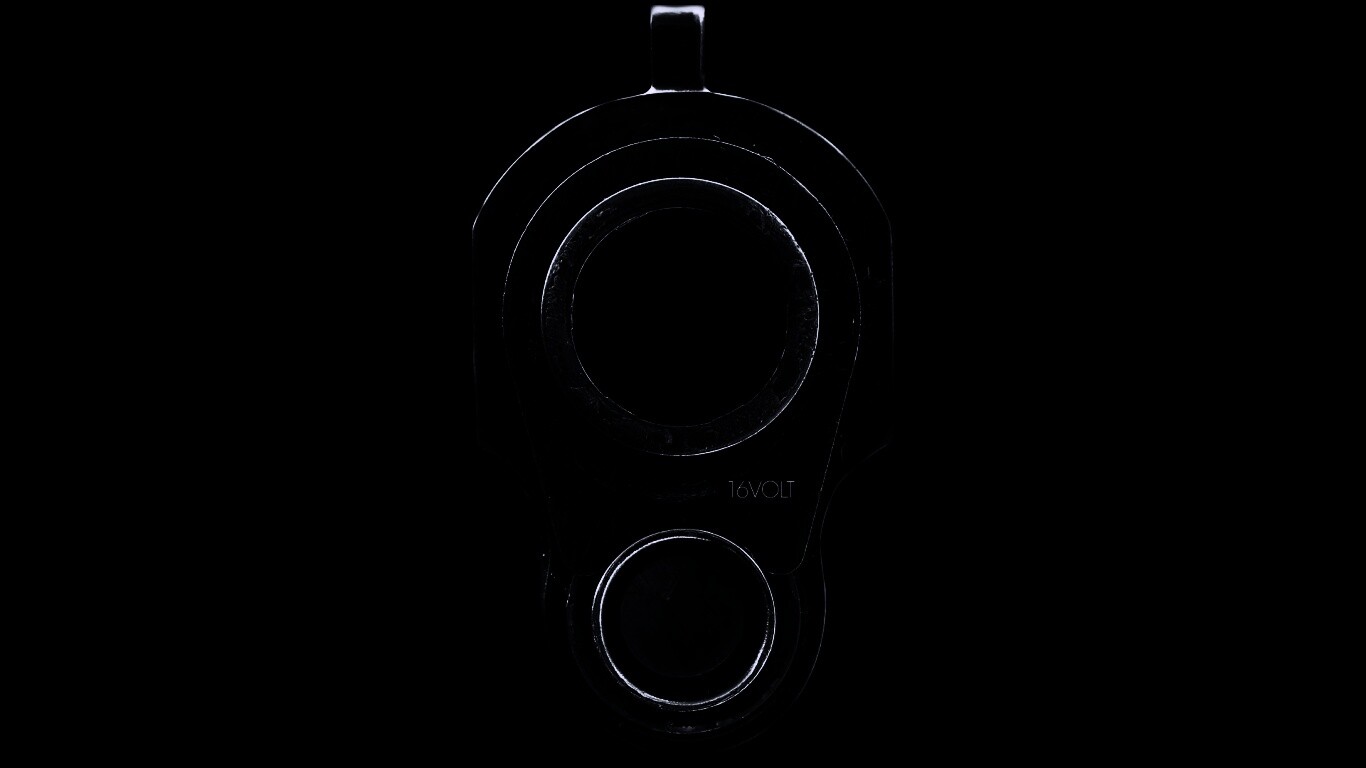 Дуло пистолета обои