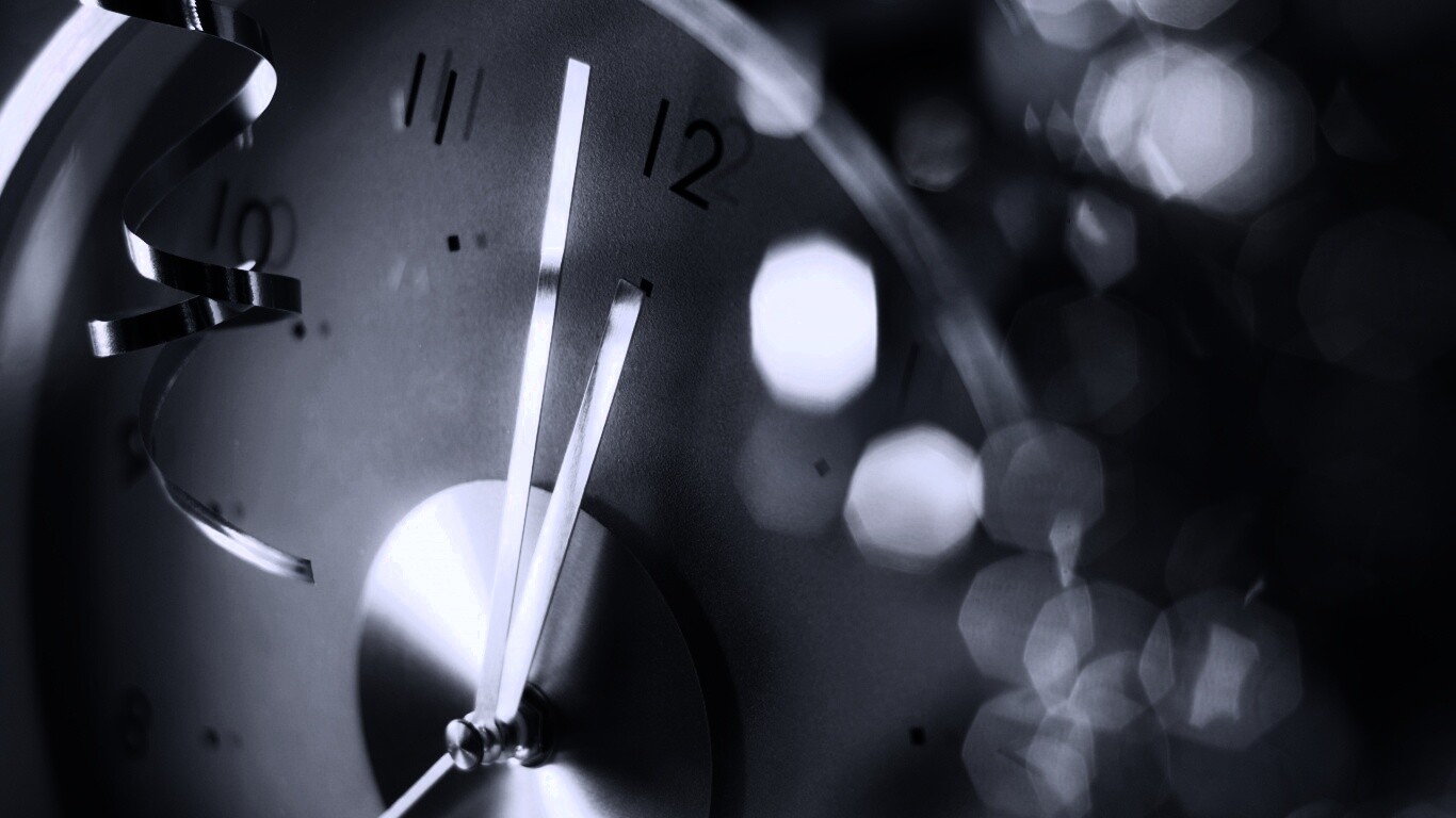 Часы в ожидании нового года обои