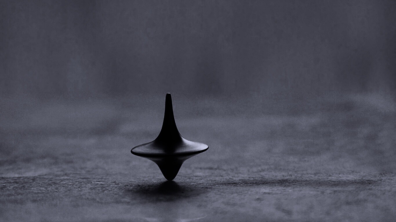 Волчок обои