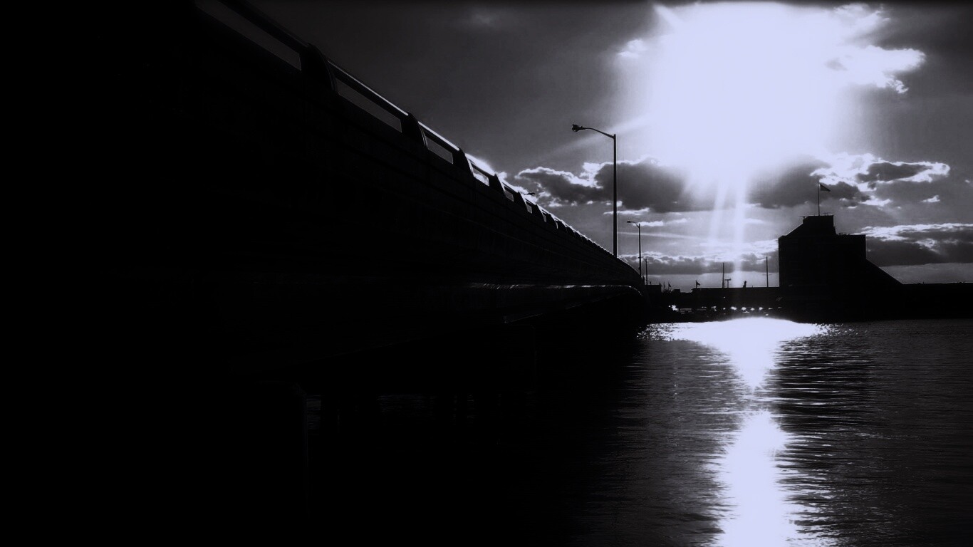 Залитый солнцем мост обои