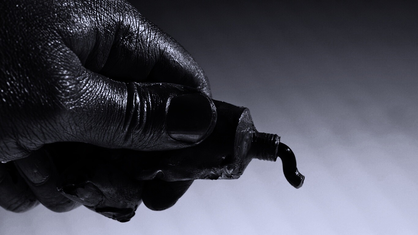 Чёрная краска обои