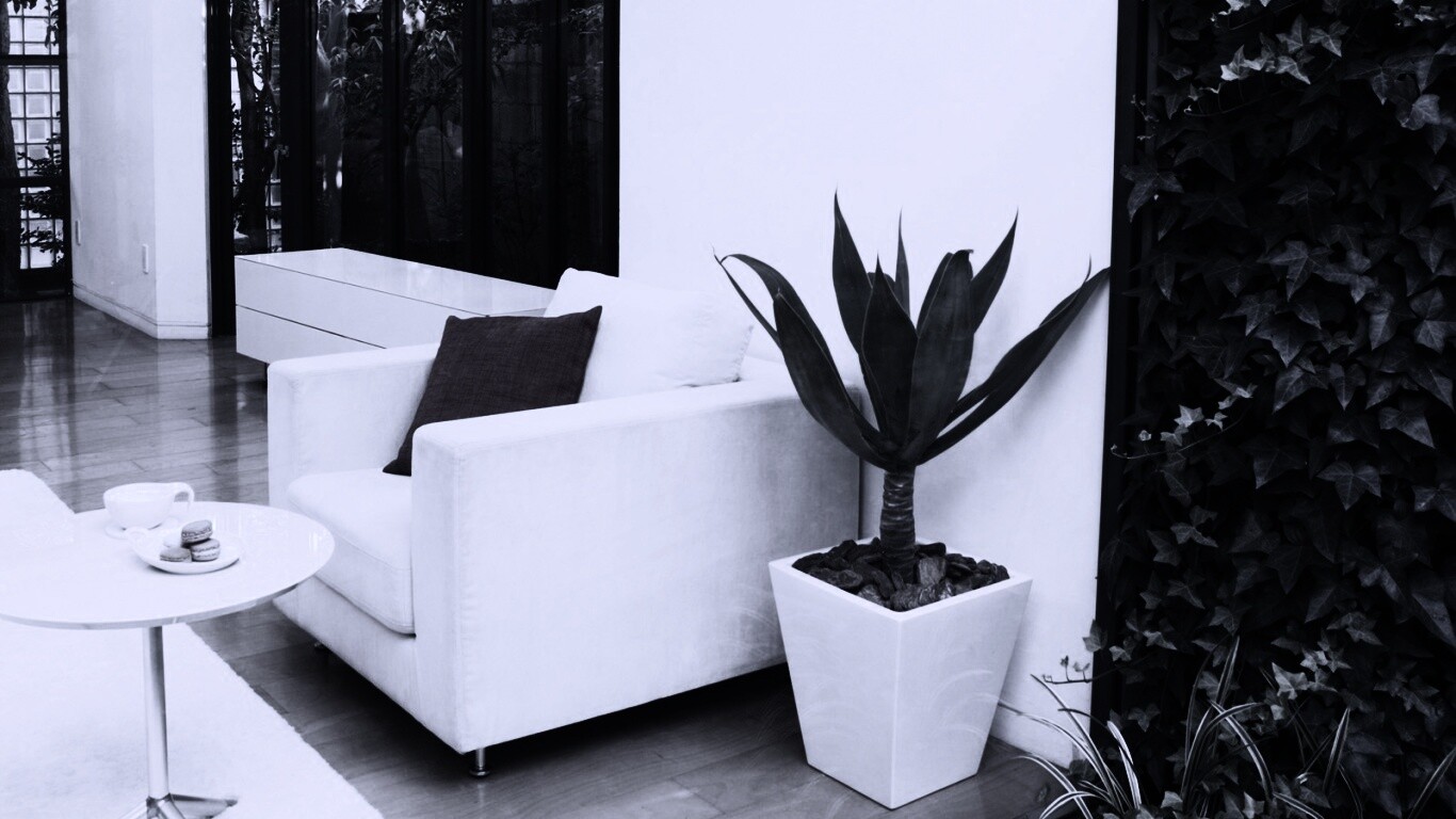 Белое кресло обои