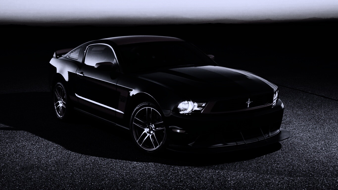 Черный Форд Мустанг с красными полосами обои