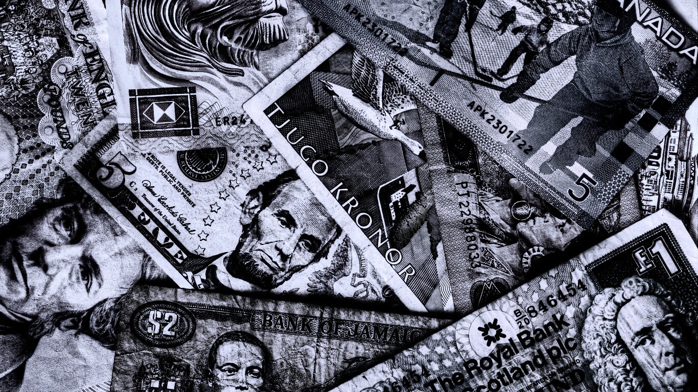 Купюры из разных стран обои