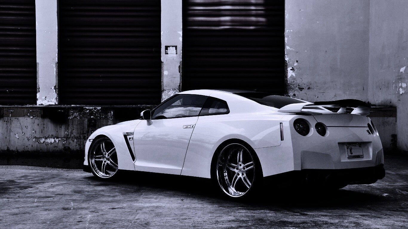 Спортивный Nissan обои